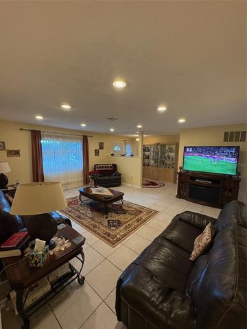 321 VENETIA AVENUE, North Port, FL 34287