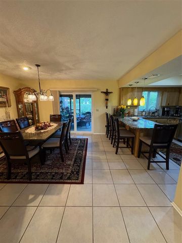 321 VENETIA AVENUE, North Port, FL 34287