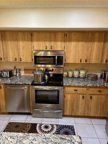 321 VENETIA AVENUE, North Port, FL 34287