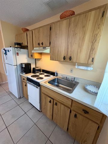 321 VENETIA AVENUE, North Port, FL 34287