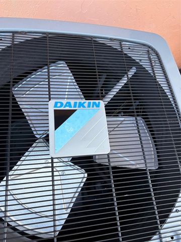 321 VENETIA AVENUE, North Port, FL 34287