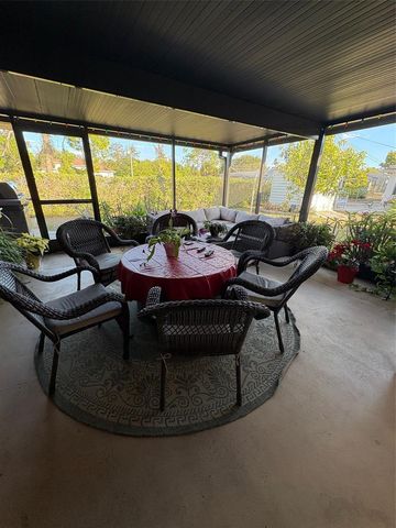 321 VENETIA AVENUE, North Port, FL 34287