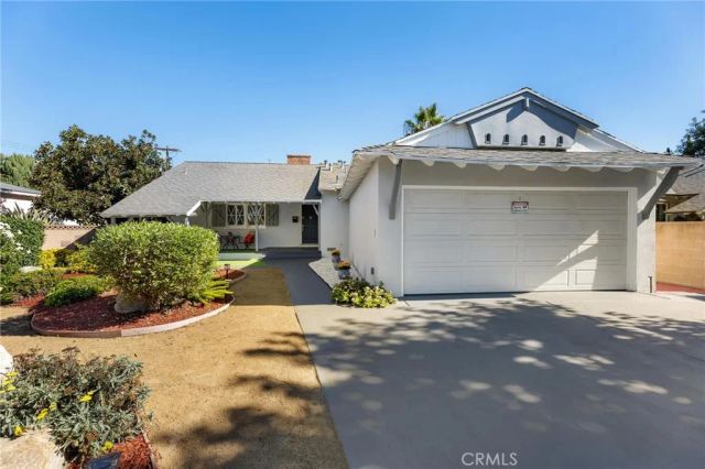 8356 Vanalden Avenue, Northridge, CA 91324