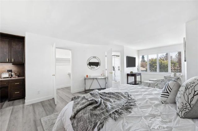 8356 Vanalden Avenue, Northridge, CA 91324