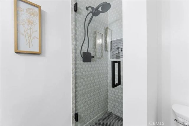 8356 Vanalden Avenue, Northridge, CA 91324