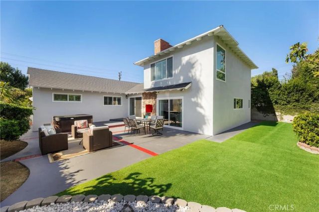 8356 Vanalden Avenue, Northridge, CA 91324