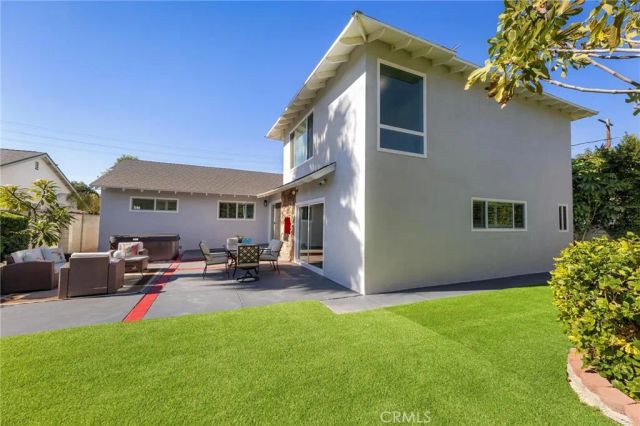 8356 Vanalden Avenue, Northridge, CA 91324