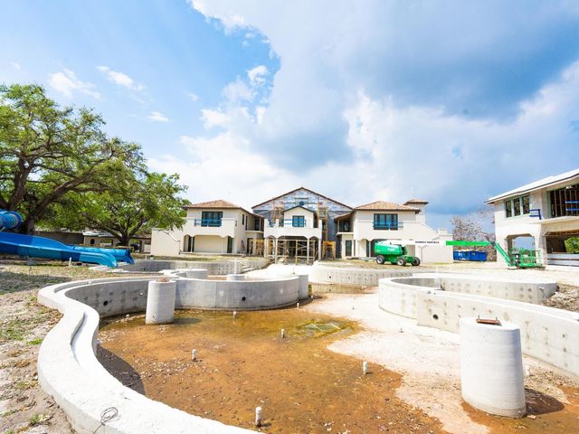 600 N JACKSON ROAD, Venice, FL 34292
