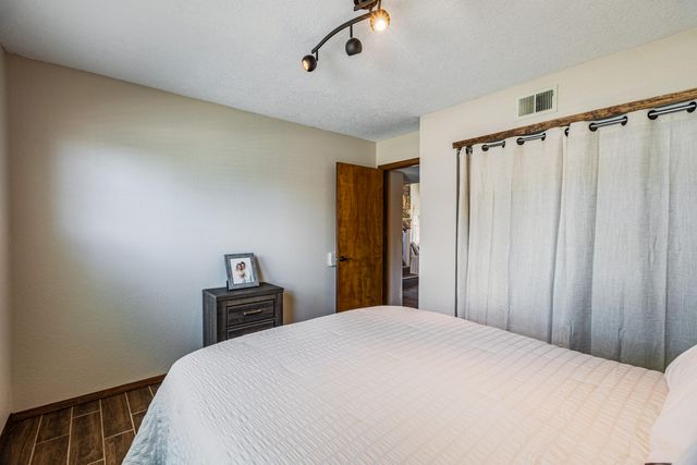 7804 Bursera Drive NW, Albuquerque, NM 87120