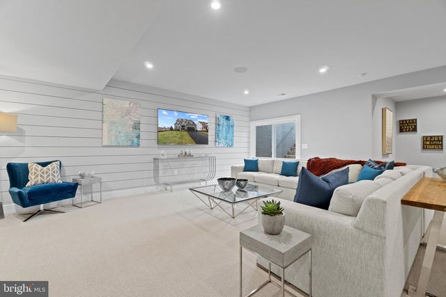 2922 BLUE SKIES LN, Upper Marlboro, MD 20774