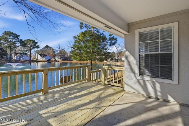 209 N Shadow Lake Drive, Clinton, MS 39056