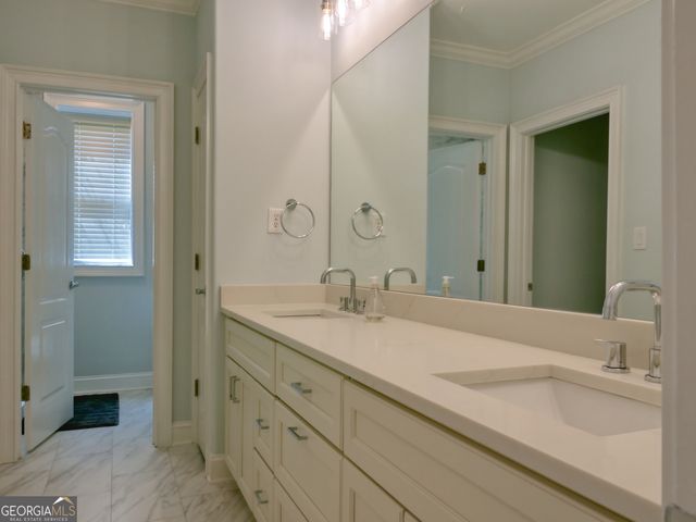 906 Northern Pines Drive, Mcdonough, GA 30253