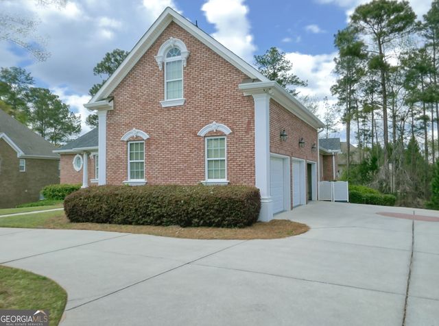 906 Northern Pines Drive, Mcdonough, GA 30253
