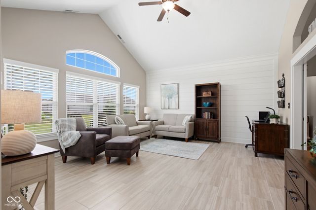 1731 Leisure Way, Greenfield, IN 46140