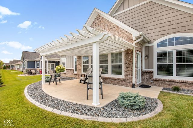 1731 Leisure Way, Greenfield, IN 46140