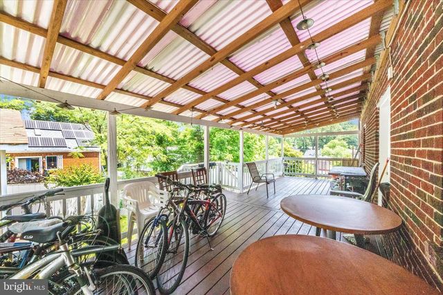 3924 NICHOLSON ST, Hyattsville, MD 20782