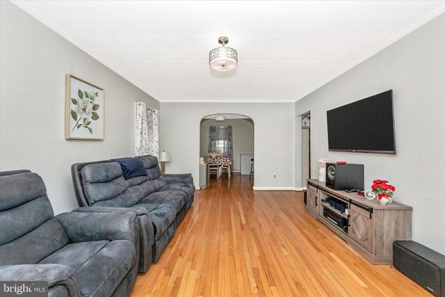 3924 NICHOLSON ST, Hyattsville, MD 20782