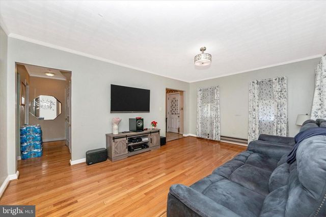 3924 NICHOLSON ST, Hyattsville, MD 20782