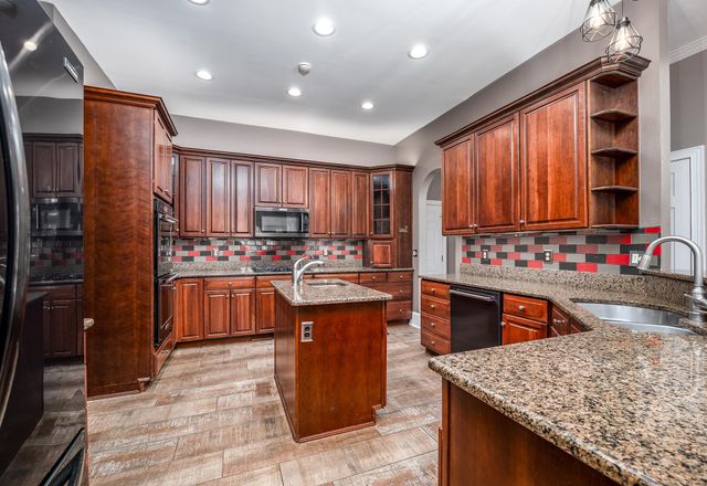 707 Standish Dr, St Augustine, FL 32086