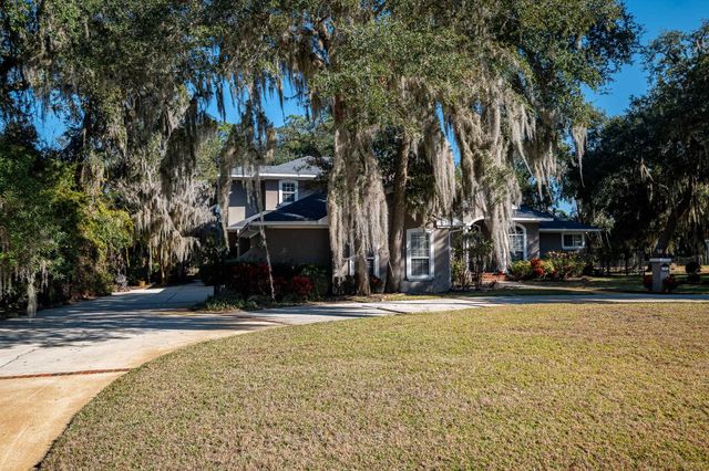 707 Standish Dr, St Augustine, FL 32086