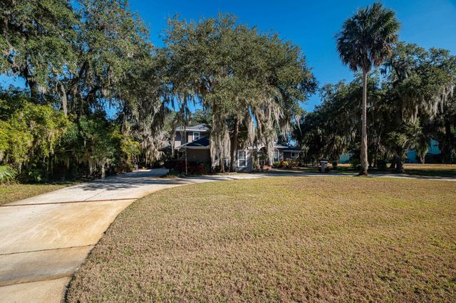 707 Standish Dr, St Augustine, FL 32086