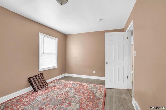 8362 Cloverlawn Street, Detroit, MI 48204