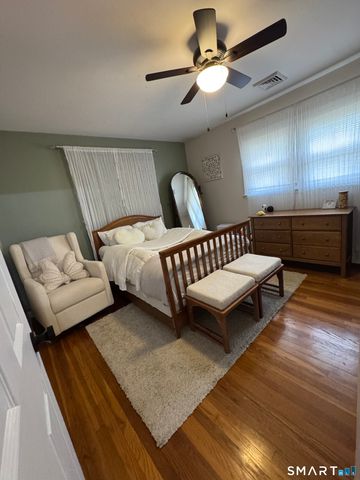 59 Clifford Terrace, New Haven, CT 06512