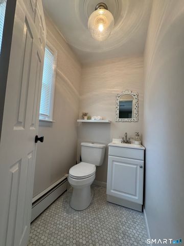 59 Clifford Terrace, New Haven, CT 06512