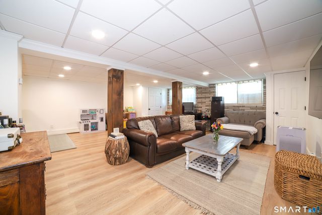 59 Clifford Terrace, New Haven, CT 06512