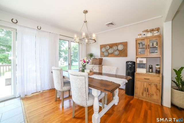 59 Clifford Terrace, New Haven, CT 06512