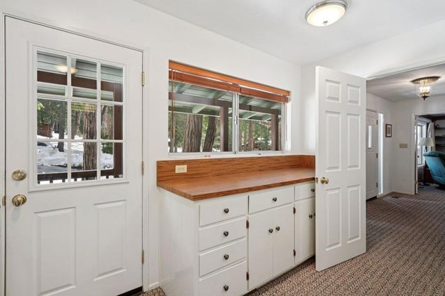 24490 Upper Rim Rock Road, Idyllwild, CA 92549