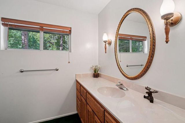 24490 Upper Rim Rock Road, Idyllwild, CA 92549