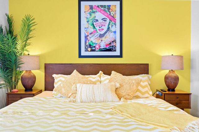 2099 E Racquet Club Road E, Palm Springs, CA 92262