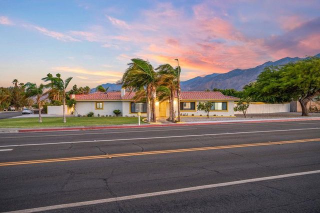 2099 E Racquet Club Road E, Palm Springs, CA 92262