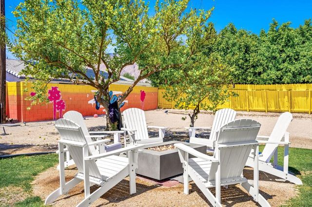 2099 E Racquet Club Road E, Palm Springs, CA 92262