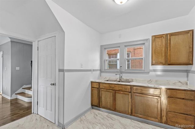 2715 Glynn Court, Detroit, MI 48206