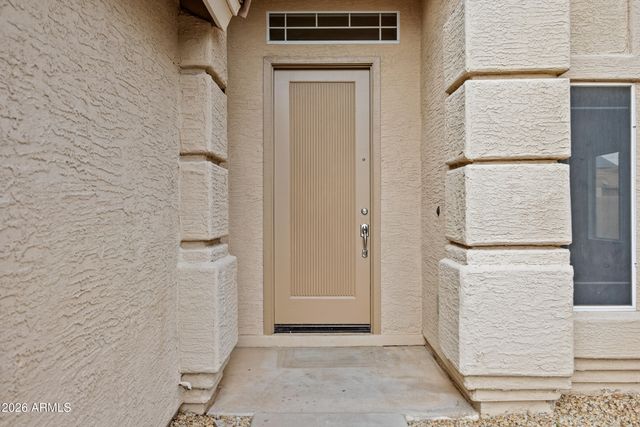 1040 E AMBERWOOD Drive, Phoenix, AZ 85048