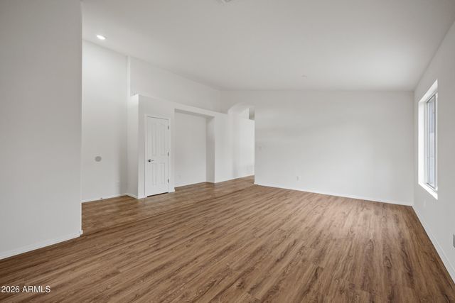 1040 E AMBERWOOD Drive, Phoenix, AZ 85048