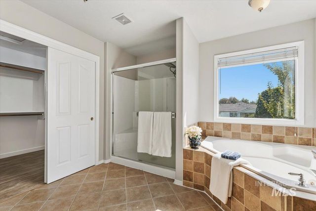 11561 W Rainier Ave, Nampa, ID 83651