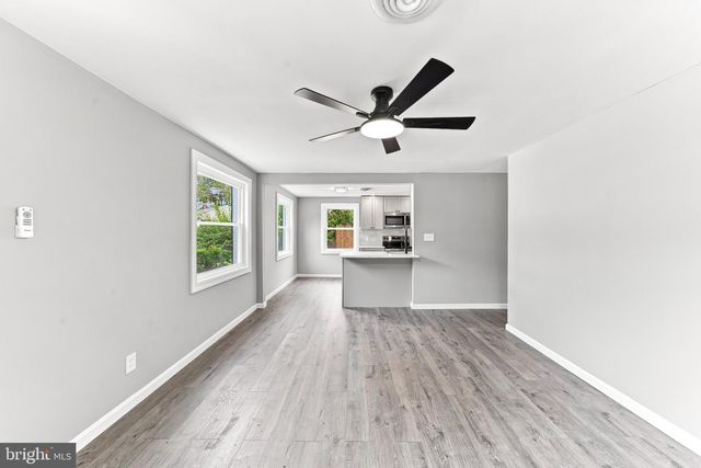 304 FRAZER PL, New Castle, DE 19720