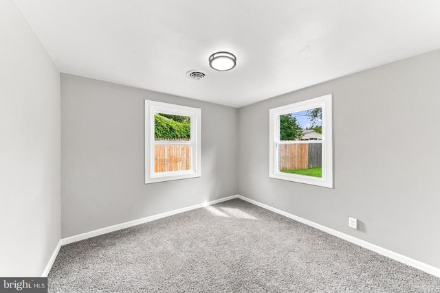 304 FRAZER PL, New Castle, DE 19720