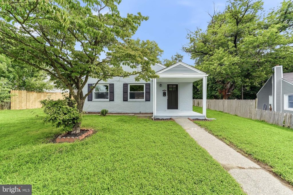 304 FRAZER PL, New Castle, DE 19720