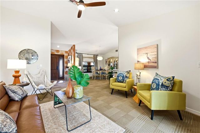 2274 Queens WAY, Naples, FL 34112