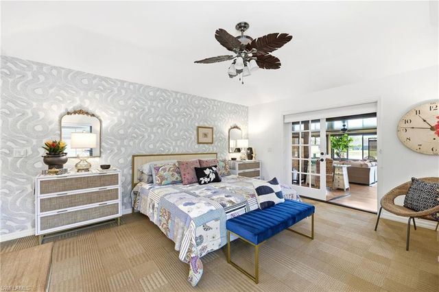 2274 Queens WAY, Naples, FL 34112