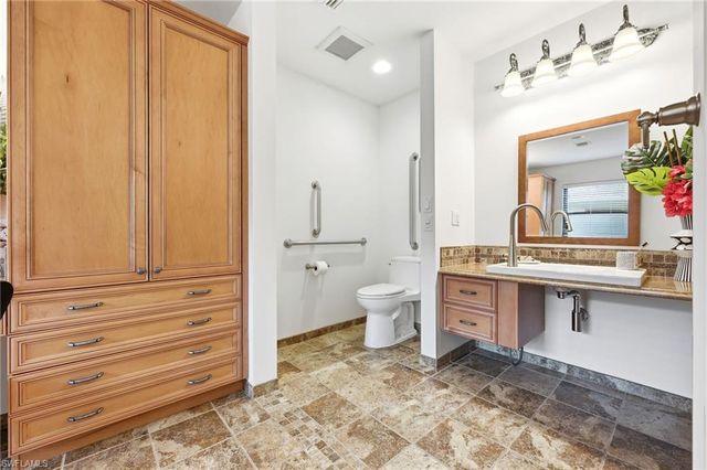 2274 Queens WAY, Naples, FL 34112