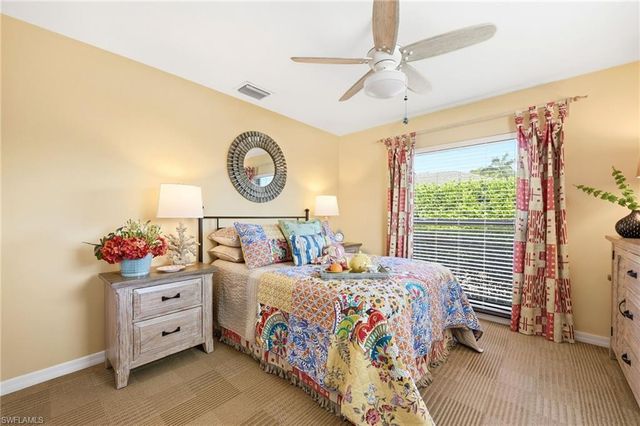 2274 Queens WAY, Naples, FL 34112