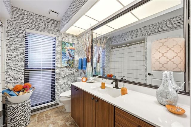 2274 Queens WAY, Naples, FL 34112