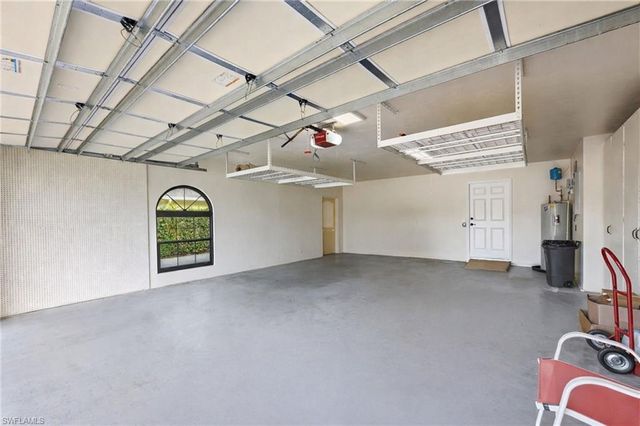 2274 Queens WAY, Naples, FL 34112