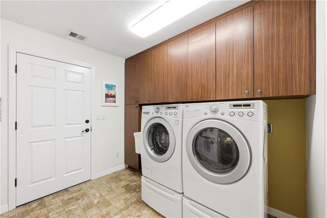 2274 Queens WAY, Naples, FL 34112