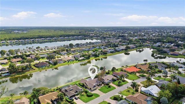 2274 Queens WAY, Naples, FL 34112